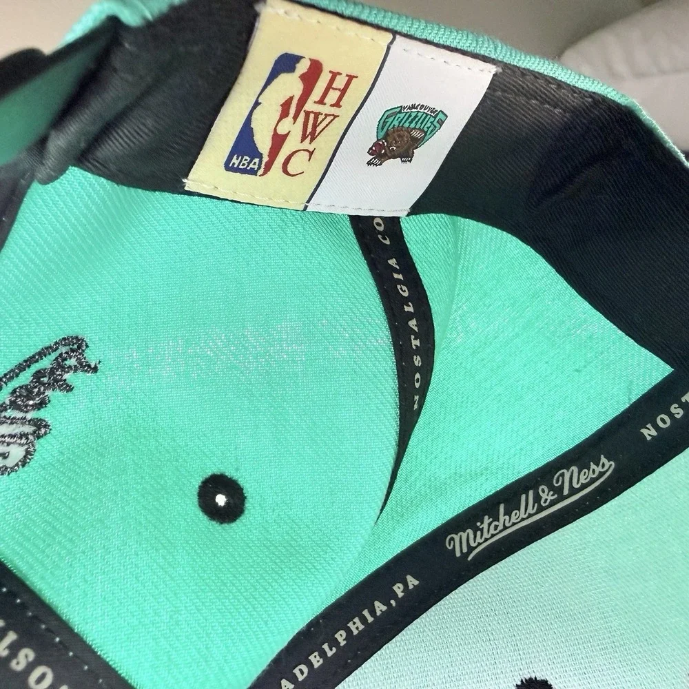 Mitchell & Ness Vancouver Grizzlies Snapback Hat Hardwood Classics NBA Teal
